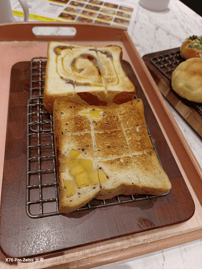 【板橋美食】嵜本高級生吐司專門店板橋大遠百店，生吐司放題快閃☕