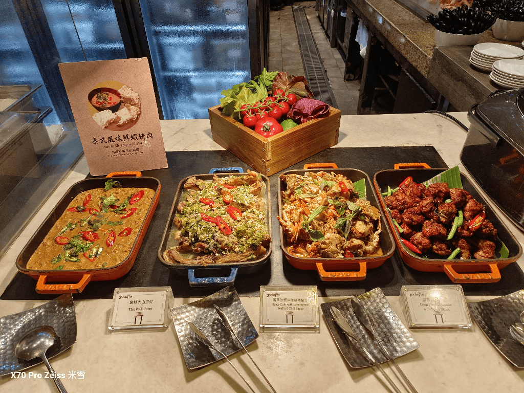 【台北吃到飽】台北美福大飯店彩匯午餐44訪，金卡買一送一❤️