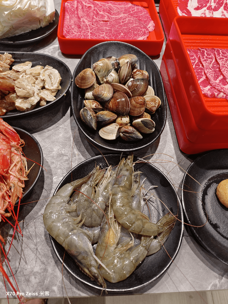 【林口吃到飽】小蒙牛林口店再訪，生食級干貝回歸💞