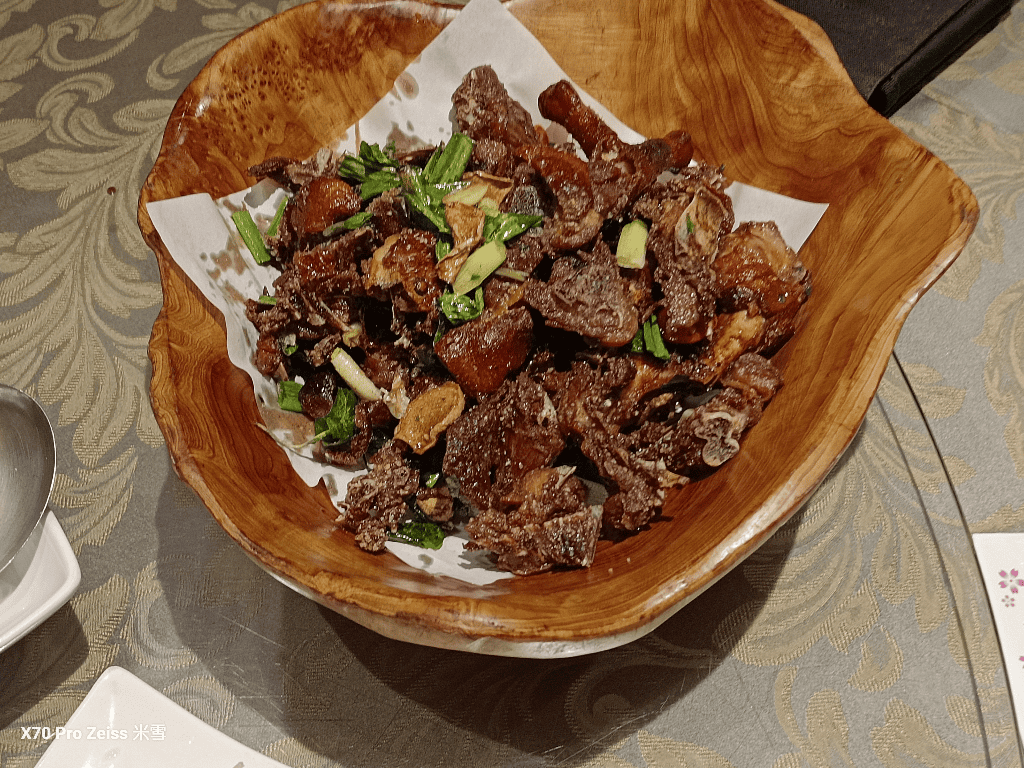 【台北美食】御鼎香脆皮烤鴨餐廳，烤鴨達人賽的冠軍烤鴨開箱❤️