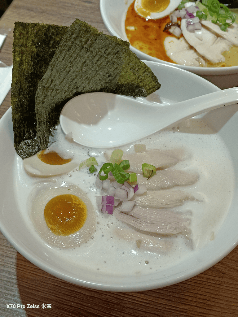 【新莊美食】一口入魂雞白湯拉麵&輔大興德屏東夜市豆花 - 第7張圖 【新莊美食】一口入魂雞白湯拉麵&輔大興德屏東夜市豆花