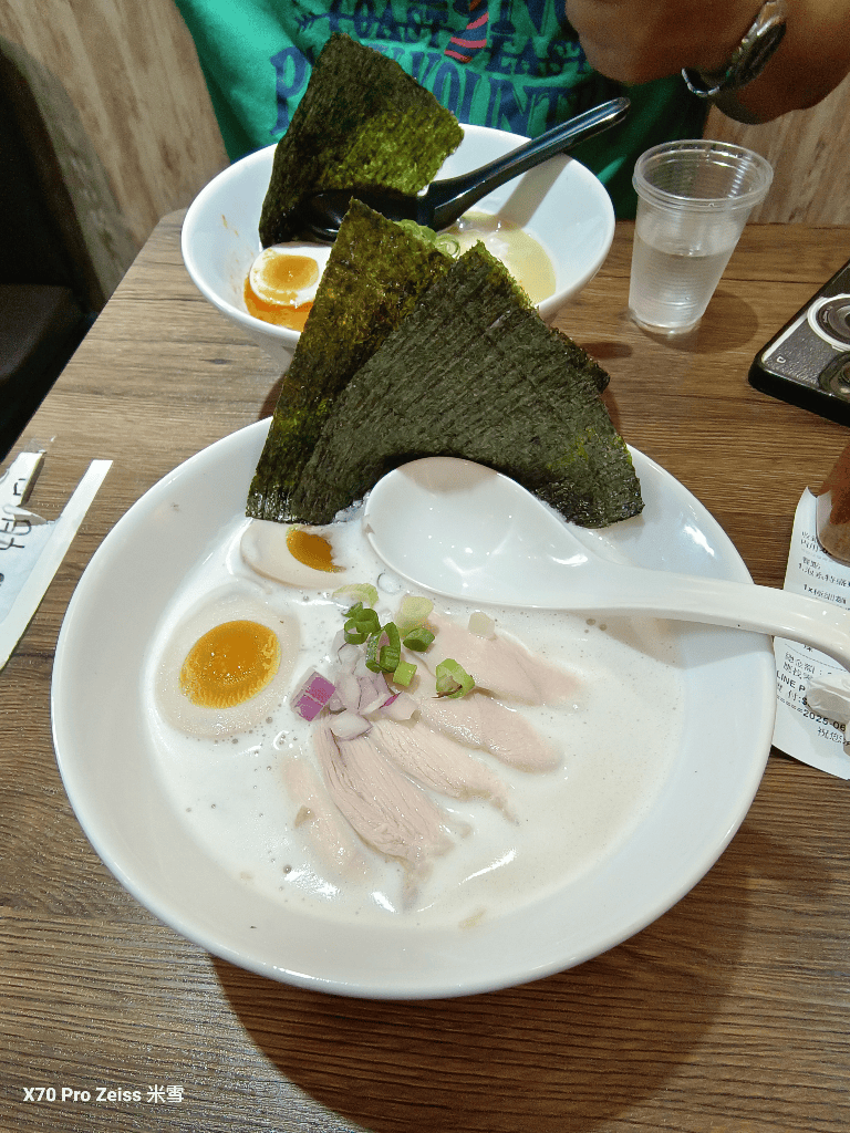 【新莊美食】一口入魂雞白湯拉麵&輔大興德屏東夜市豆花 - 第5張圖 【新莊美食】一口入魂雞白湯拉麵&輔大興德屏東夜市豆花