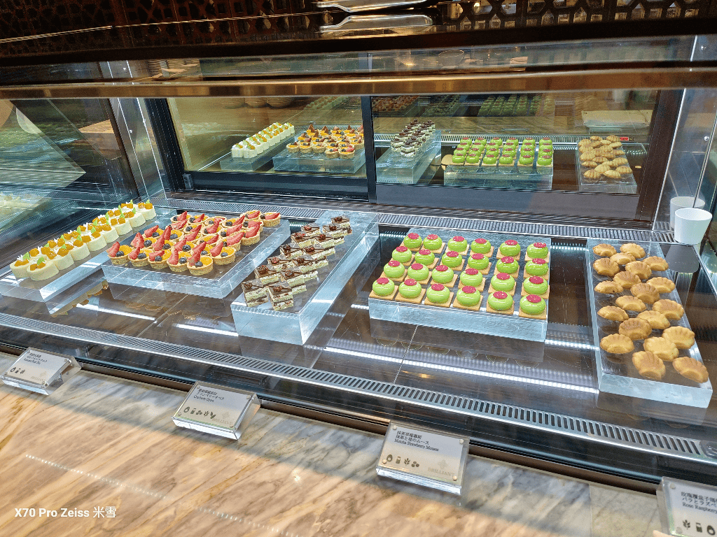 【台北吃到飽】台北JR東日本大飯店 ，鉑麗安全日餐廳泰國美食節開箱🎉