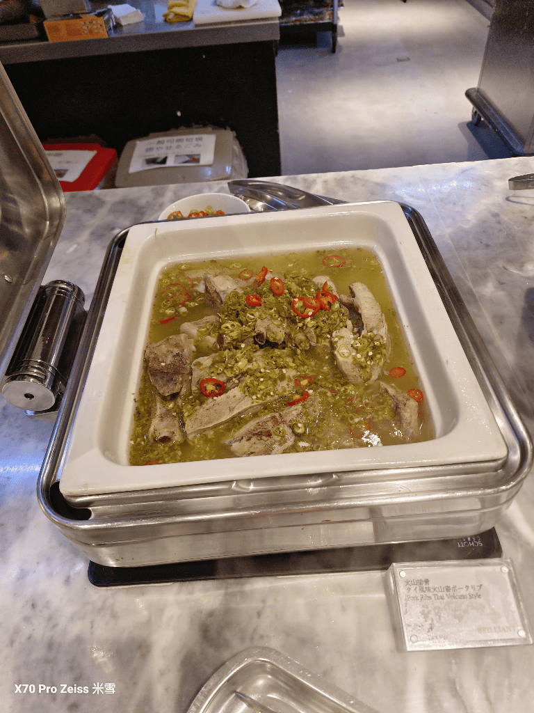 【台北吃到飽】台北JR東日本大飯店 ，鉑麗安全日餐廳泰國美食節開箱🎉