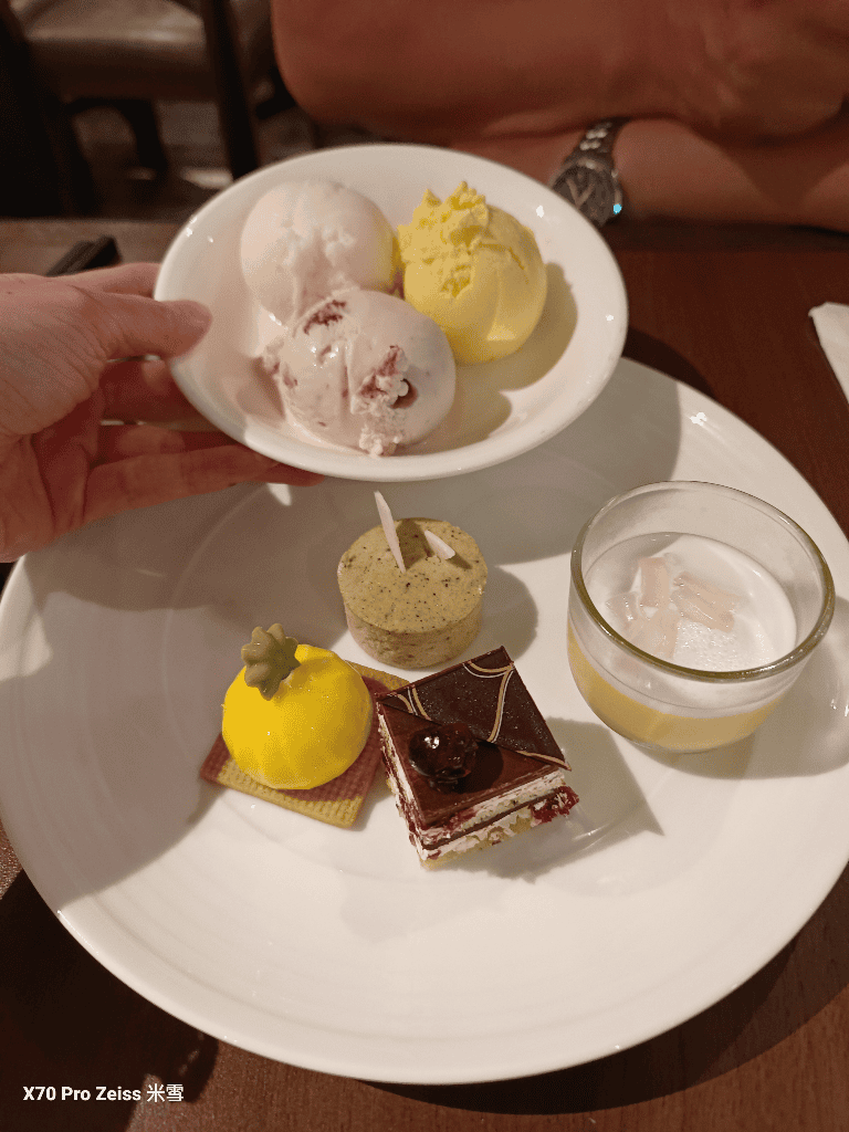 【台北吃到飽】台北JR東日本大飯店 ，鉑麗安全日餐廳泰國美食節開箱🎉