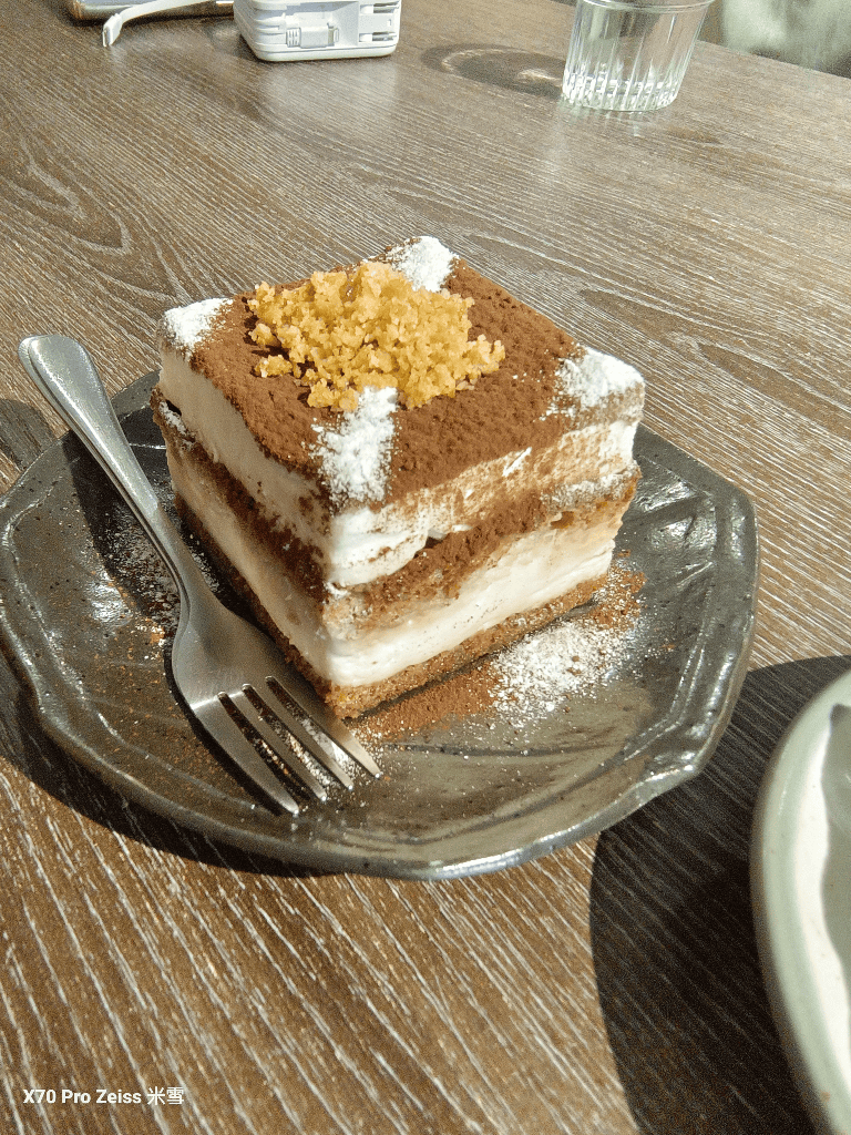 【台北松山美食】老楊在二樓 #Shawn #老翁家四神湯刈包豬腳飯，一次收入🥰