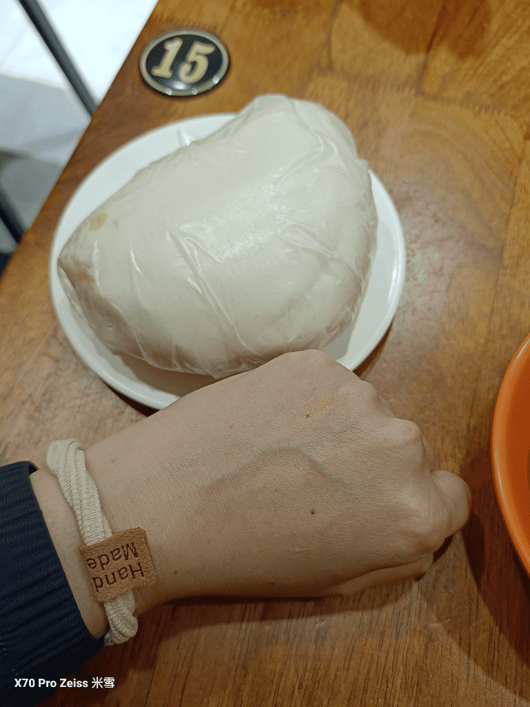 【台北松山美食】老楊在二樓 #Shawn #老翁家四神湯刈包豬腳飯，一次收入🥰