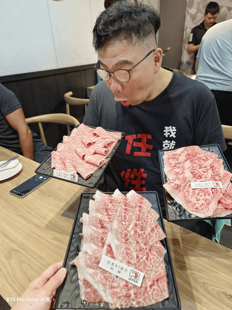 【桃園吃到飽】孫太太私料慢火鍋，慶line群開張$3588暢吃帝王蟹A5和牛龍蝦等火烤私