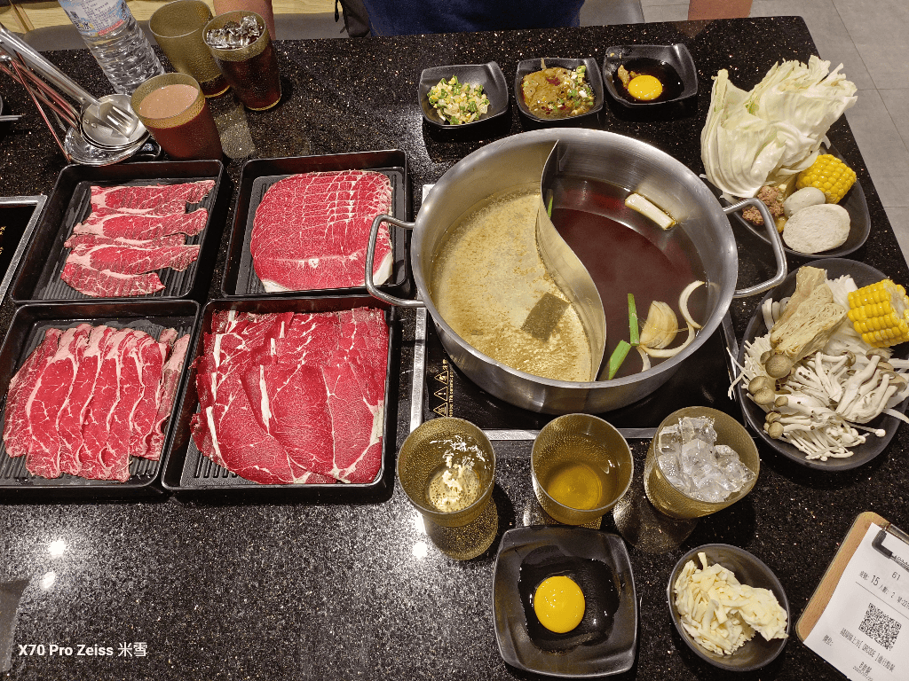 【新莊美食】金大鋤壽喜燒 ，平價好吃的壽喜燒吃到飽