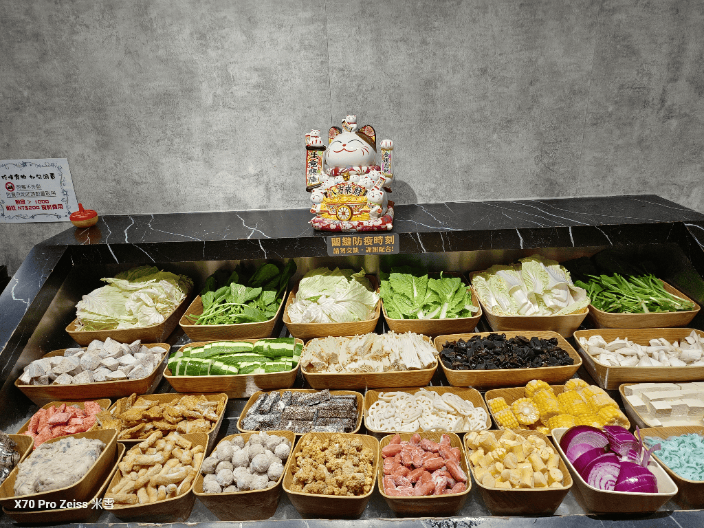 【新莊美食】築間幸福鍋物新莊中悅廣場店，自助吧吃到飽