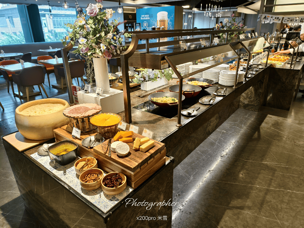 【板橋吃到飽】新板希爾頓 悅市集,新主題開箱☕ - 第5張圖 【板橋吃到飽】新板希爾頓 悅市集,新主題開箱☕