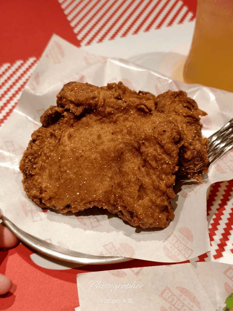 【新莊美食】SUNMAIBURGER金色三麥麥漢堡（新莊宏匯店）再訪