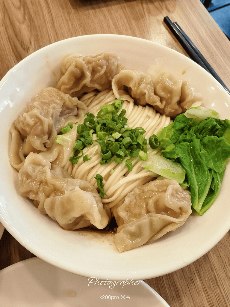 【新莊美食】小本經營新莊店，鼎泰豐出來的師傅開的店嚐鮮