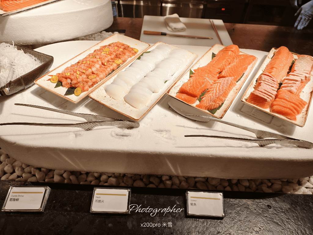 【台北寒舍艾美酒店 】探索廚房自助餐枱升級登場全台首發，帝王蟹、龍蝦、干貝、鮑魚及和牛通通都有❤️❤️❤️