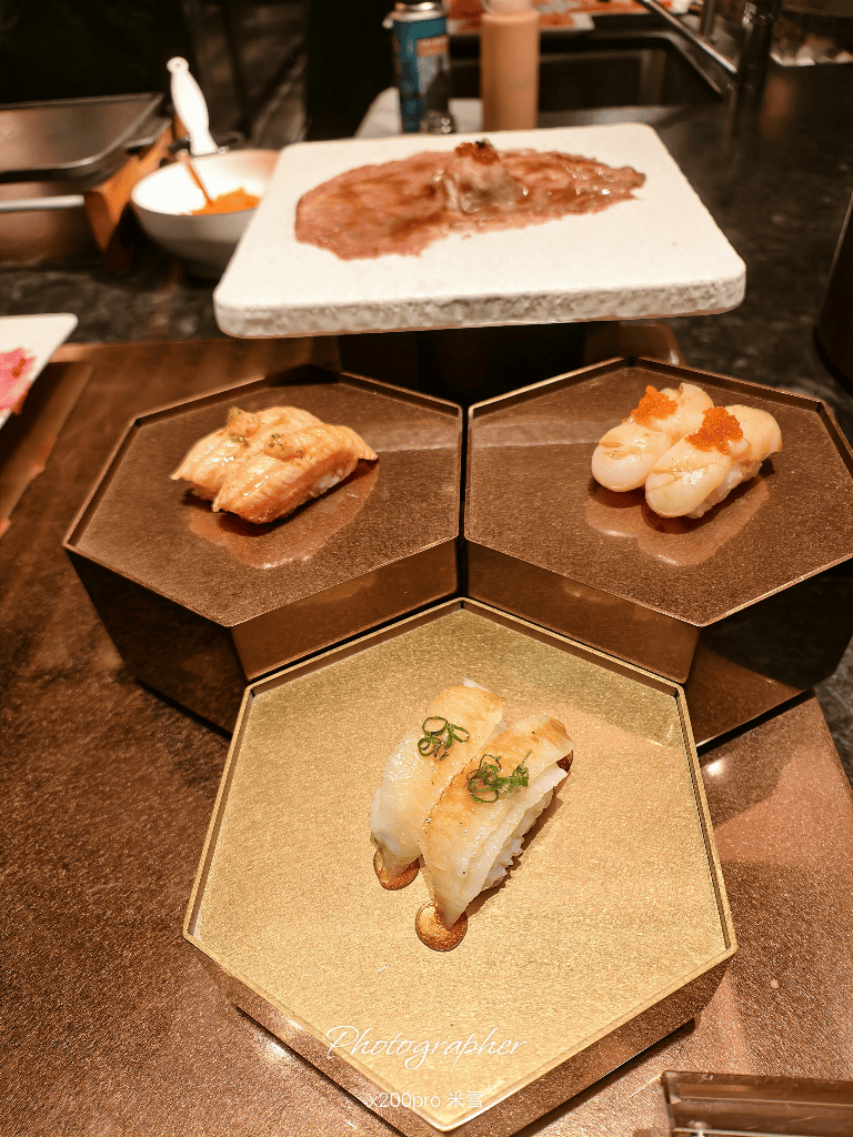 【台北寒舍艾美酒店 】探索廚房自助餐枱升級登場全台首發，帝王蟹、龍蝦、干貝、鮑魚及和牛通通都有❤️❤️❤️