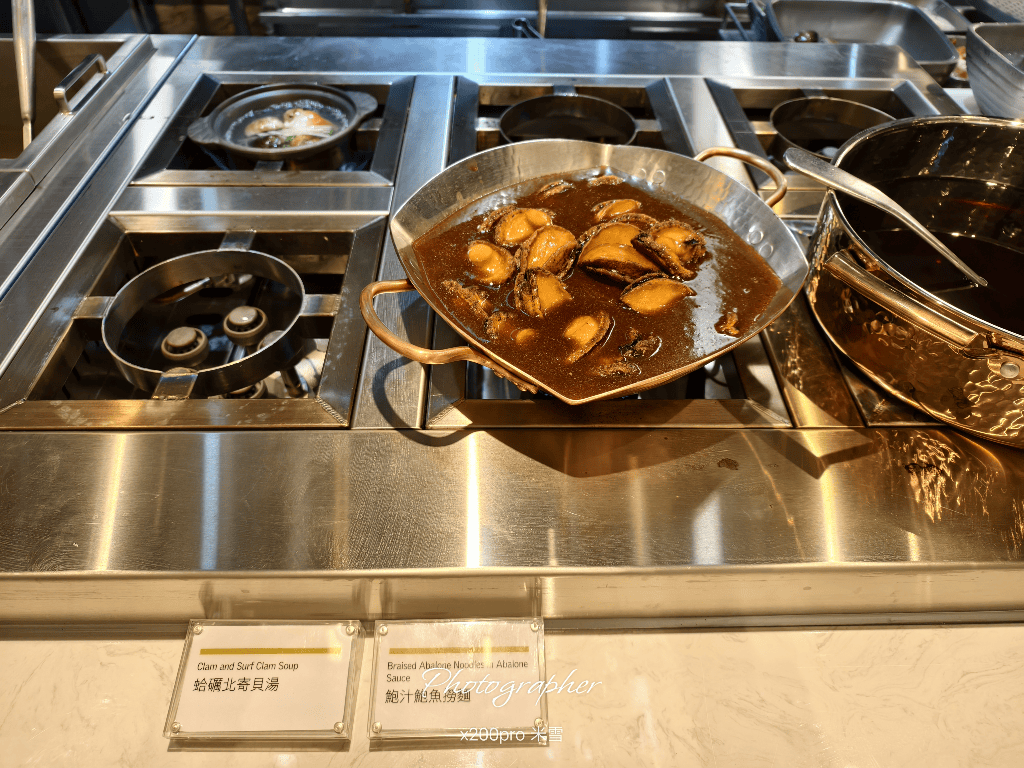 【台北寒舍艾美酒店 】探索廚房自助餐枱升級登場全台首發，帝王蟹、龍蝦、干貝、鮑魚及和牛通通都有❤️❤️❤️