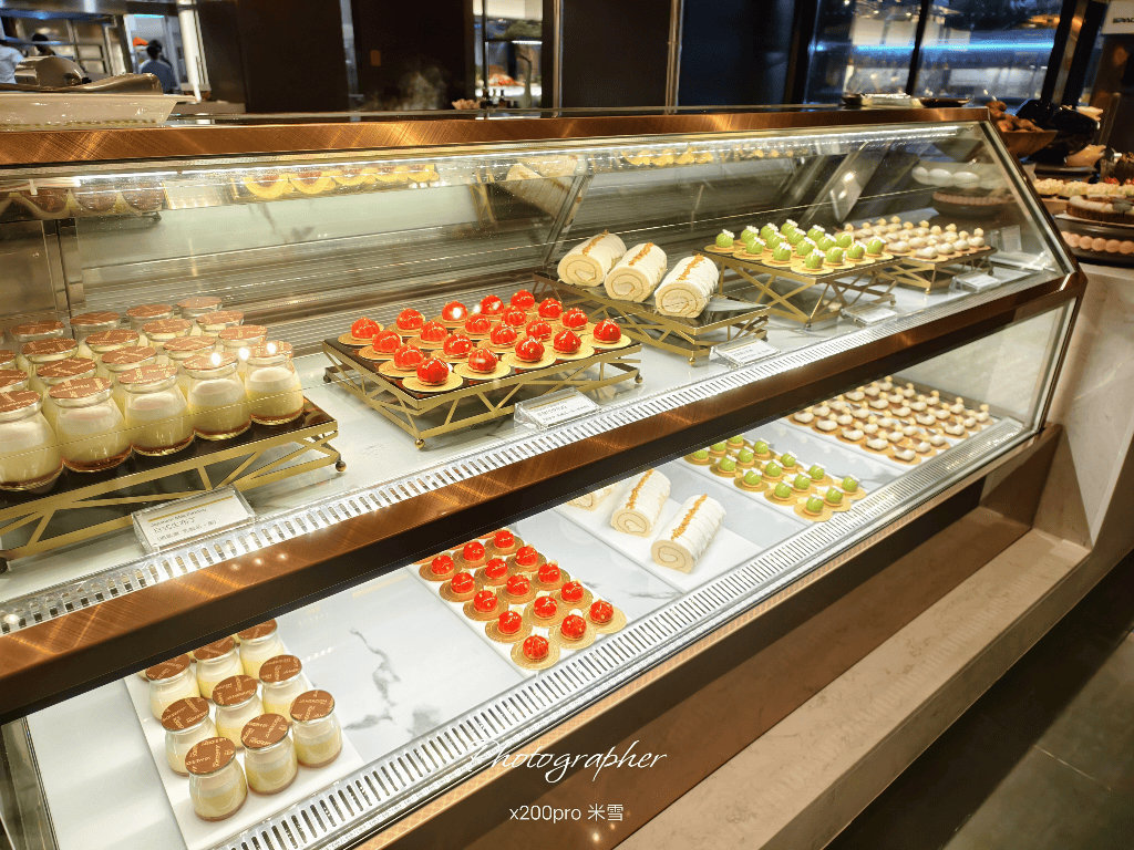 【台北寒舍艾美酒店 】探索廚房自助餐枱升級登場全台首發，帝王蟹、龍蝦、干貝、鮑魚及和牛通通都有❤️❤️❤️