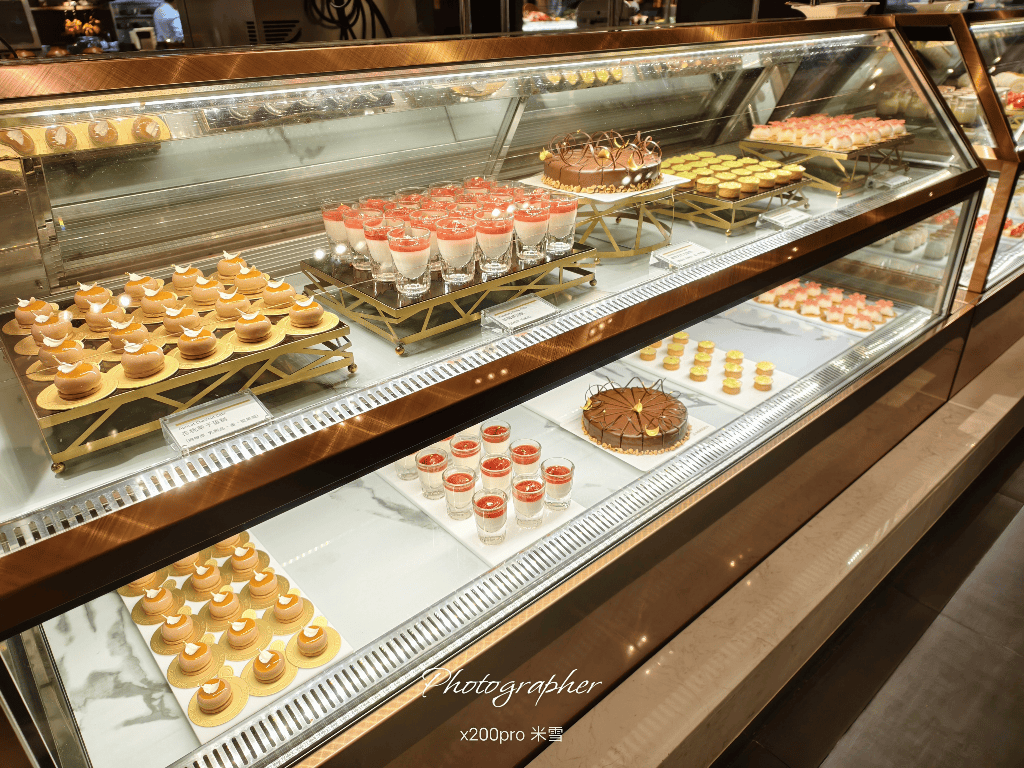 【台北寒舍艾美酒店 】探索廚房自助餐枱升級登場全台首發，帝王蟹、龍蝦、干貝、鮑魚及和牛通通都有❤️❤️❤️