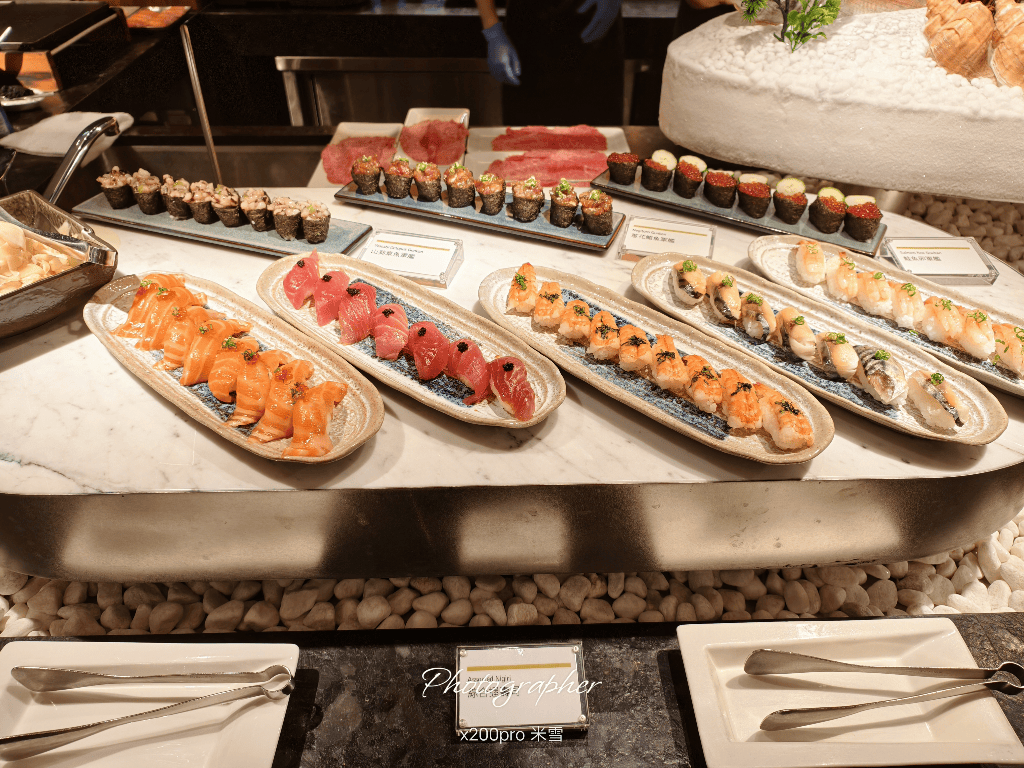 【台北寒舍艾美酒店 】探索廚房自助餐枱升級登場全台首發，帝王蟹、龍蝦、干貝、鮑魚及和牛通通都有❤️❤️❤️
