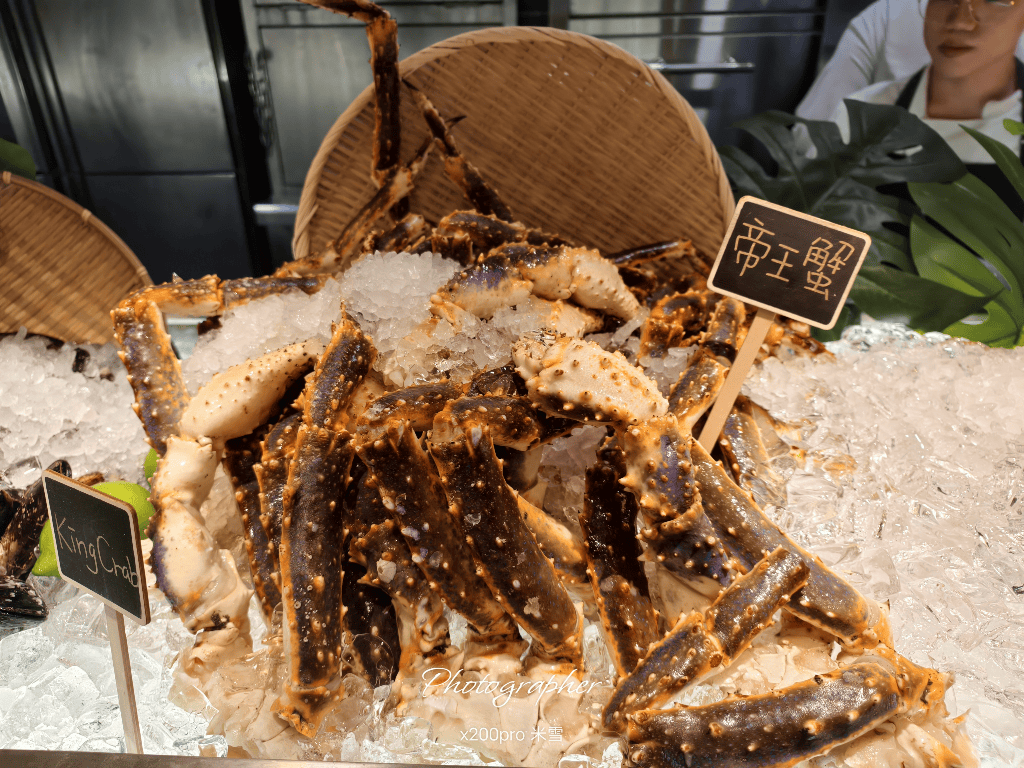 【台北寒舍艾美酒店 】探索廚房自助餐枱升級登場全台首發，帝王蟹、龍蝦、干貝、鮑魚及和牛通通都有❤️❤️❤️
