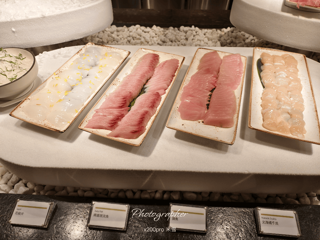 【台北寒舍艾美酒店 】探索廚房自助餐枱升級登場3訪，帝王蟹、龍蝦、干貝、鮑魚及和牛通通都有❤️❤️❤️