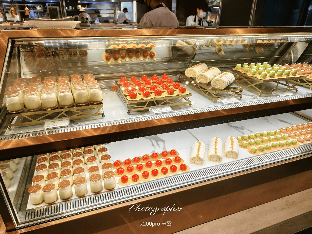 【台北寒舍艾美酒店 】探索廚房自助餐枱升級登場3訪，帝王蟹、龍蝦、干貝、鮑魚及和牛通通都有❤️❤️❤️