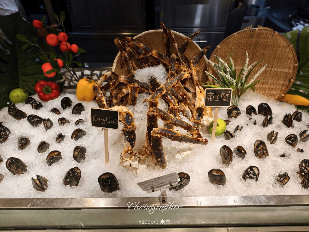 【台北寒舍艾美酒店 】探索廚房自助餐枱升級登場3訪，帝王蟹、龍蝦、干貝、鮑魚及和牛通通都有❤️❤️❤️