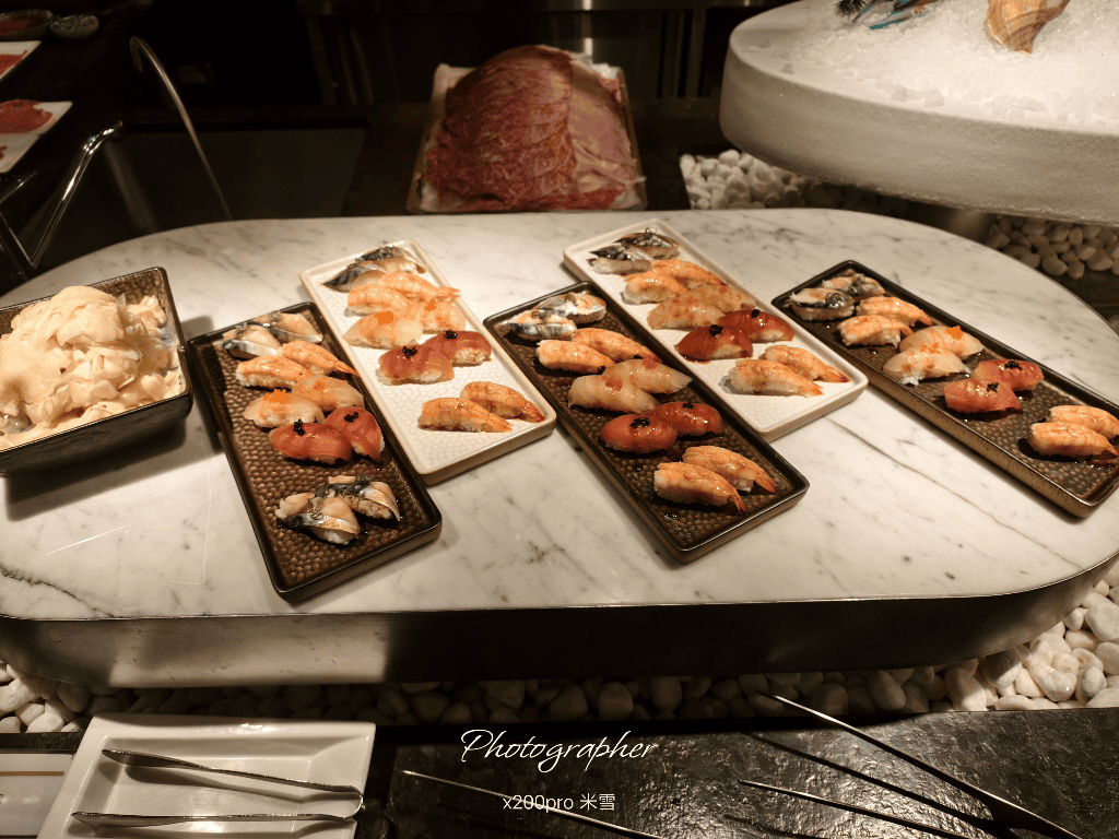 【台北寒舍艾美酒店 】探索廚房自助餐枱升級登場3訪，帝王蟹、龍蝦、干貝、鮑魚及和牛通通都有❤️❤️❤️