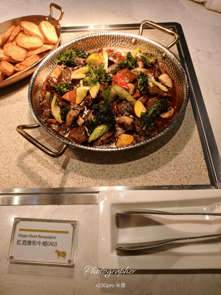 【台北寒舍艾美酒店 】探索廚房自助餐枱升級登場3訪，帝王蟹、龍蝦、干貝、鮑魚及和牛通通都有❤️❤️❤️