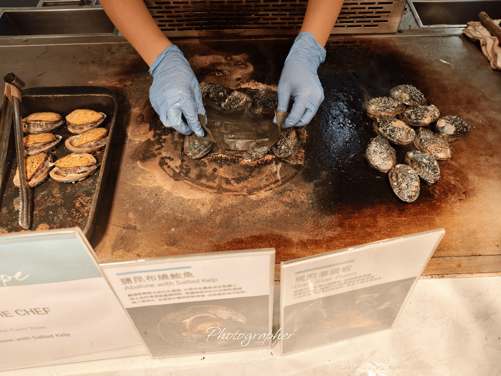 【台北寒舍艾美酒店 】探索廚房自助餐枱升級登場3訪，帝王蟹、龍蝦、干貝、鮑魚及和牛通通都有❤️❤️❤️