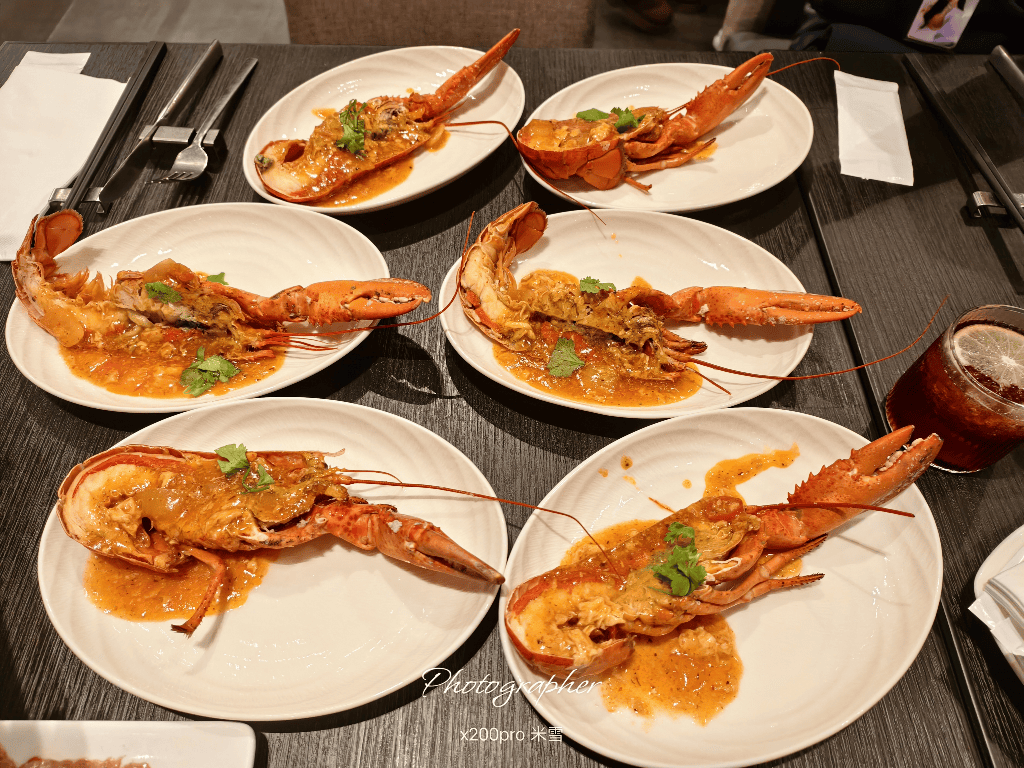 【台北寒舍艾美酒店 】探索廚房自助餐枱升級登場3訪，帝王蟹、龍蝦、干貝、鮑魚及和牛通通都有❤️❤️❤️