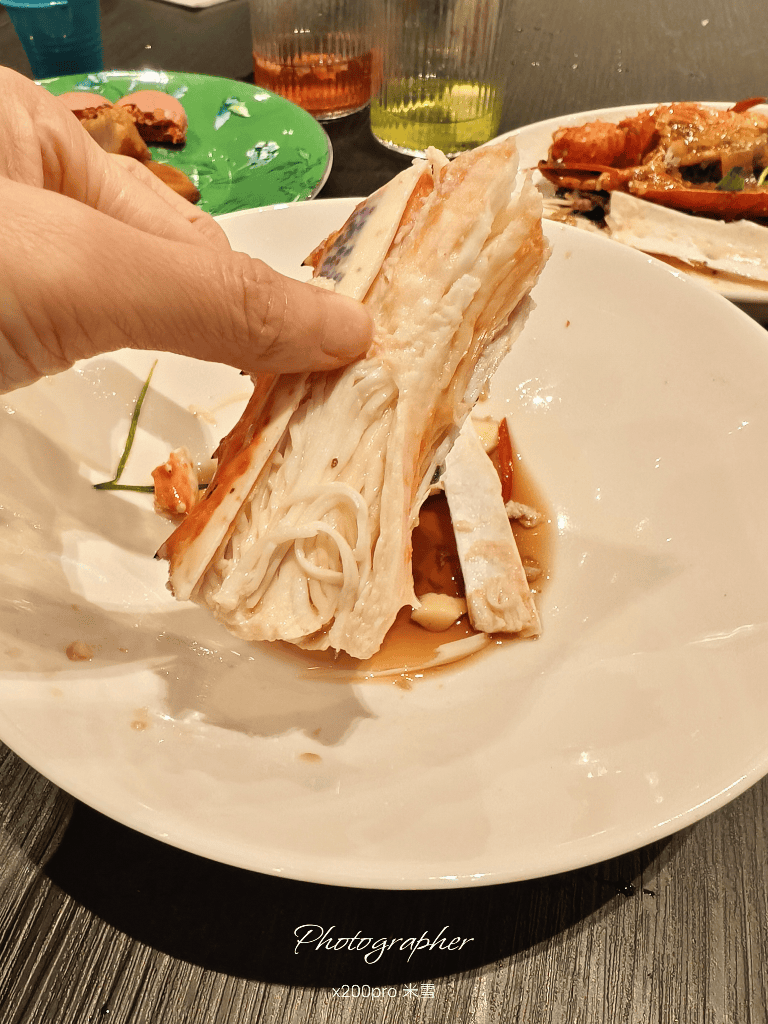 【台北寒舍艾美酒店 】探索廚房自助餐枱升級登場3訪，帝王蟹、龍蝦、干貝、鮑魚及和牛通通都有❤️❤️❤️
