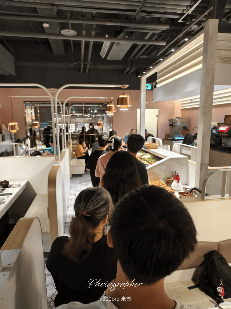 【新莊美食】築間幸福鍋物樹林秀泰店 陰雨綿綿天氣轉涼,正好用胡椒豬骨湯來暖胃🥰 - 第4張圖 【新莊美食】築間幸福鍋物樹林秀泰店 陰雨綿綿天氣轉涼,正好用胡椒豬骨湯來暖胃🥰