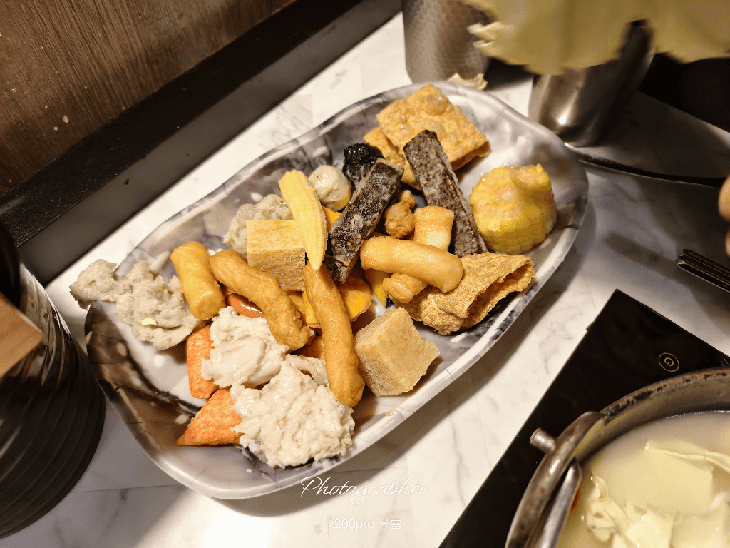 【新莊美食】築間幸福鍋物樹林秀泰店 陰雨綿綿天氣轉涼,正好用胡椒豬骨湯來暖胃🥰 - 第7張圖 【新莊美食】築間幸福鍋物樹林秀泰店 陰雨綿綿天氣轉涼,正好用胡椒豬骨湯來暖胃🥰