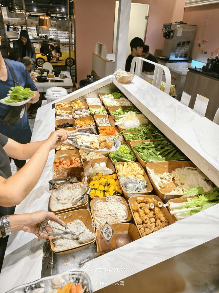 【新莊美食】築間幸福鍋物樹林秀泰店 陰雨綿綿天氣轉涼,正好用胡椒豬骨湯來暖胃🥰 - 第5張圖 【新莊美食】築間幸福鍋物樹林秀泰店 陰雨綿綿天氣轉涼,正好用胡椒豬骨湯來暖胃🥰