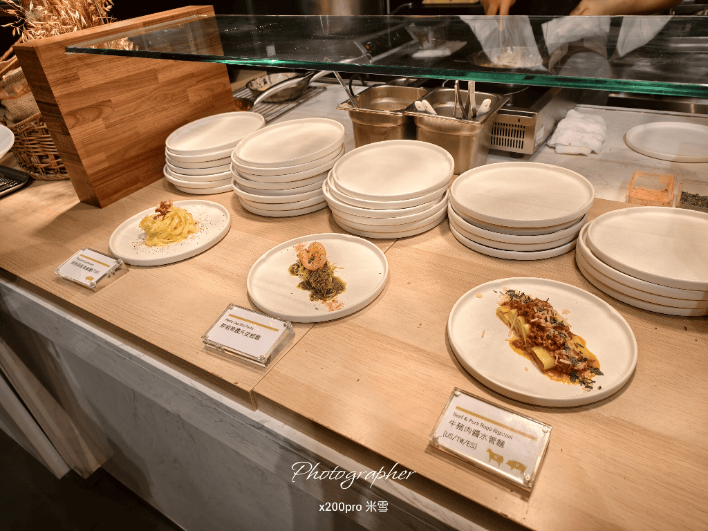 【台北寒舍艾美酒店 】探索廚房自助餐枱升級登場4訪，帝王蟹、