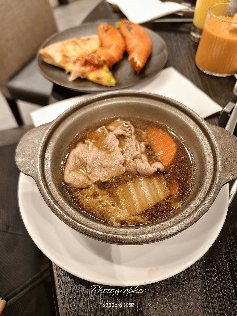 【台北寒舍艾美酒店 】探索廚房自助餐枱升級登場4訪，帝王蟹、
