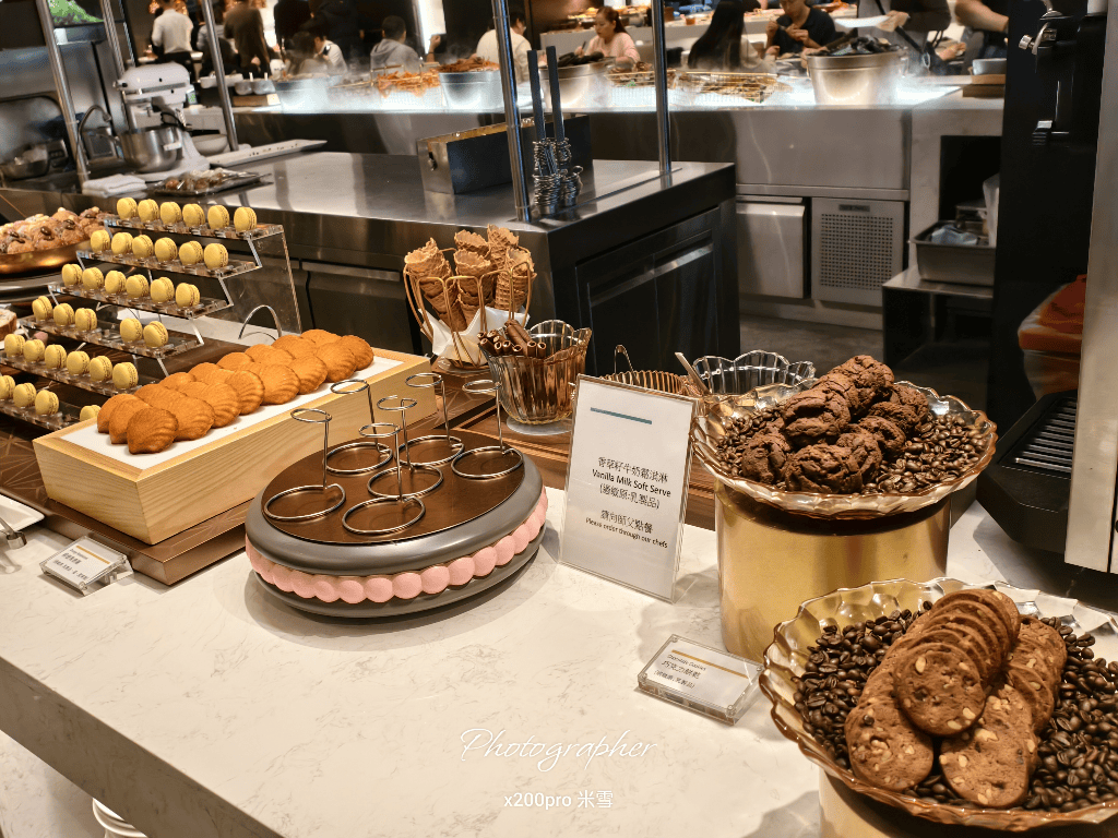 【台北寒舍艾美酒店 】探索廚房自助餐枱升級登場4訪，帝王蟹、