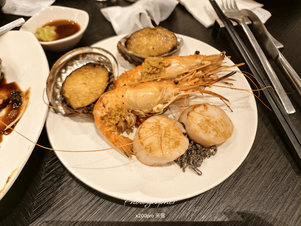 【台北寒舍艾美酒店 】探索廚房自助餐枱升級登場4訪，帝王蟹、