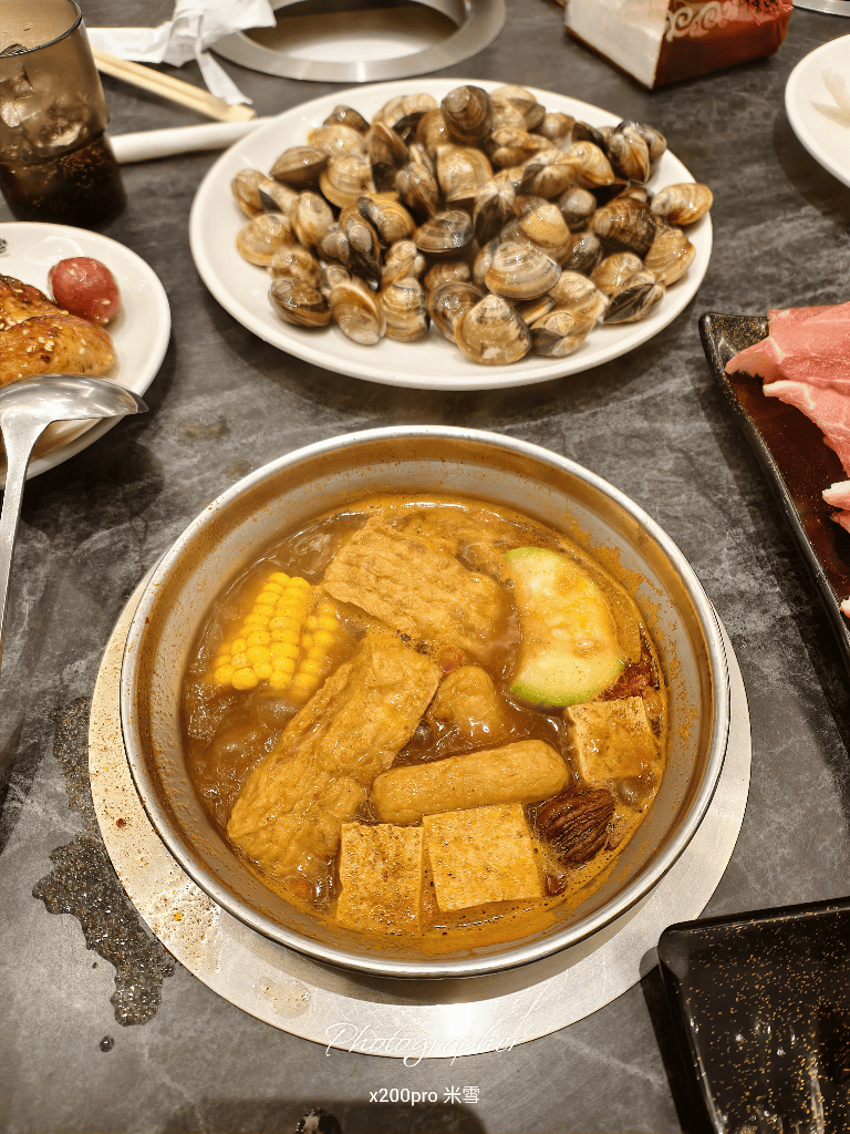 【新莊美食】千葉火鍋中原尊爵館 ，壽星月天天5折