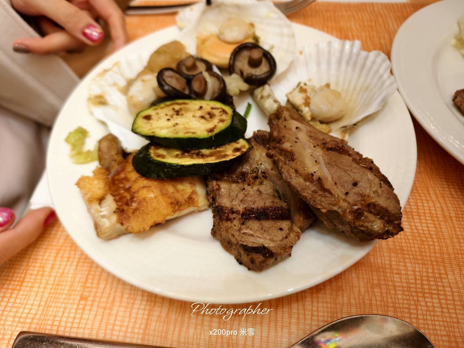 【台北吃到飽】台北美福大飯店彩匯晚餐，白金卡買一送一❤️