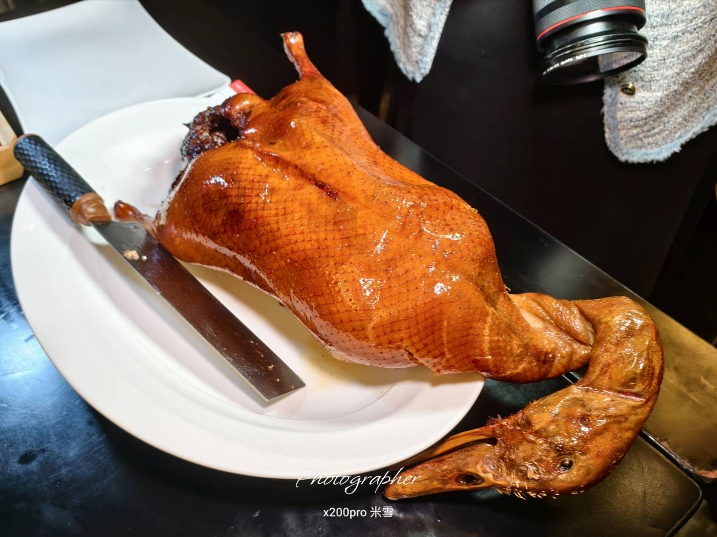 【台北美食】粵亮廣式料理，再訪吃片鴨、戰斧牛及滿滿海味的海鮮湯❤️