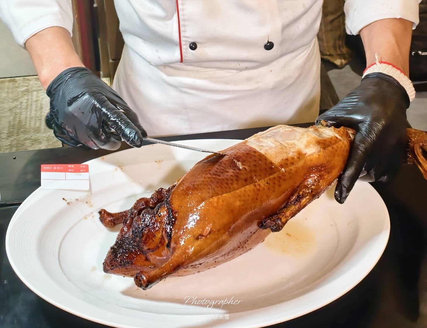【台北美食】粵亮廣式料理，再訪吃片鴨、戰斧牛及滿滿海味的海鮮湯❤️