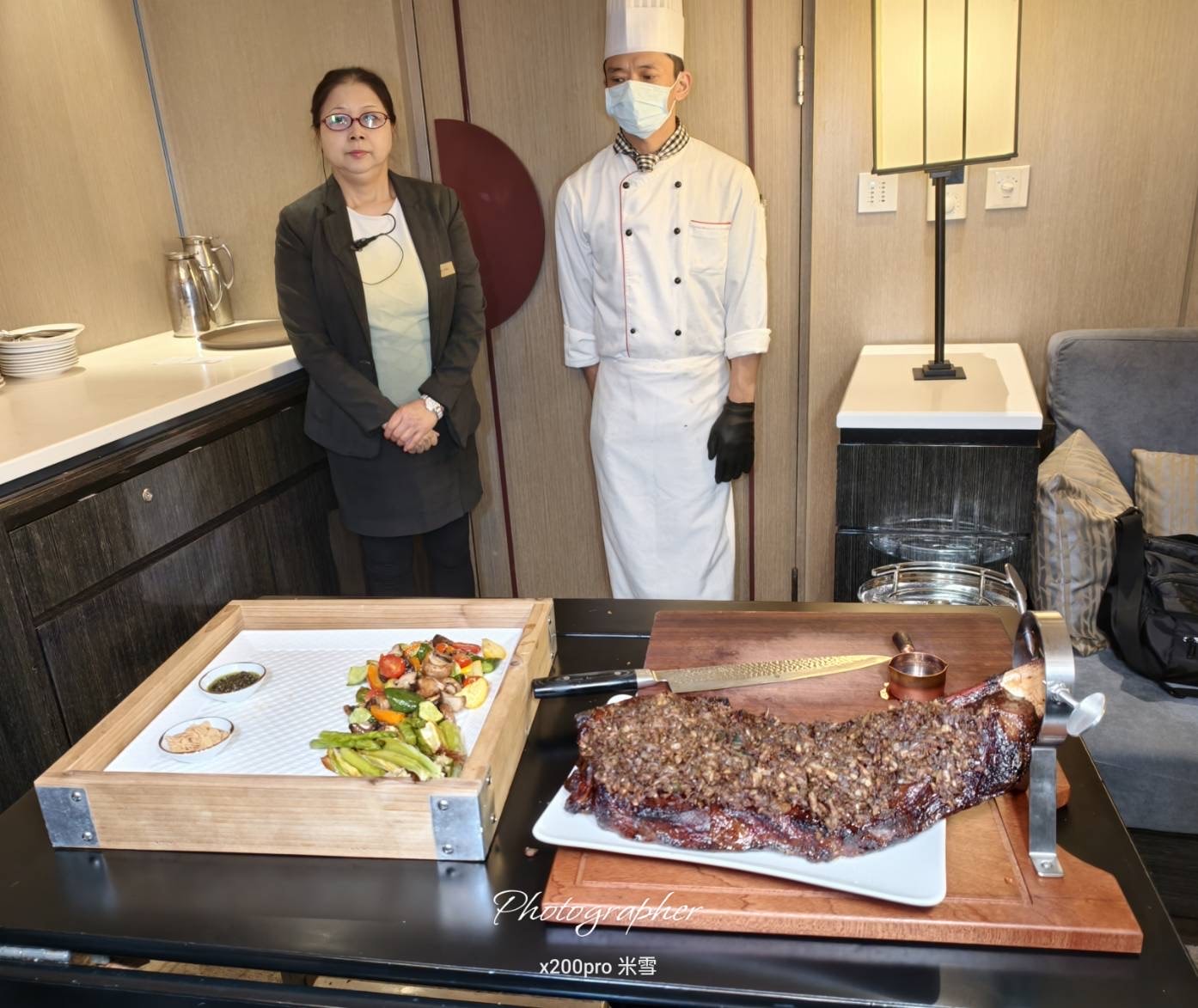 【台北美食】粵亮廣式料理，再訪吃片鴨、戰斧牛及滿滿海味的海鮮湯❤️