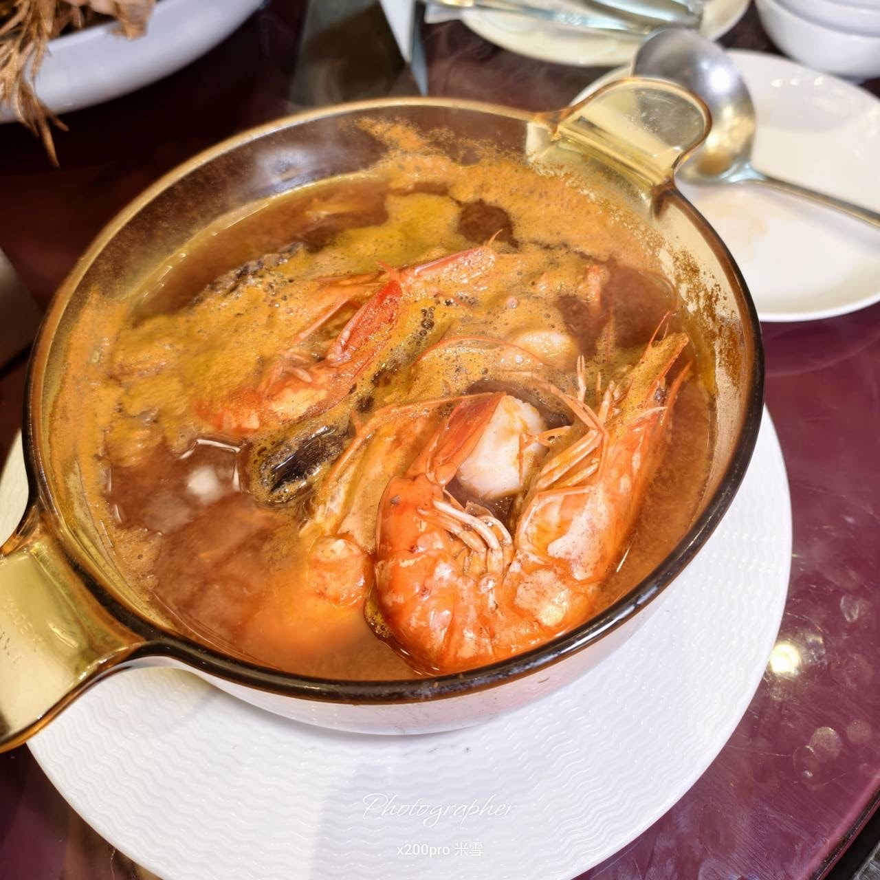 【台北美食】粵亮廣式料理，再訪吃片鴨、戰斧牛及滿滿海味的海鮮湯❤️