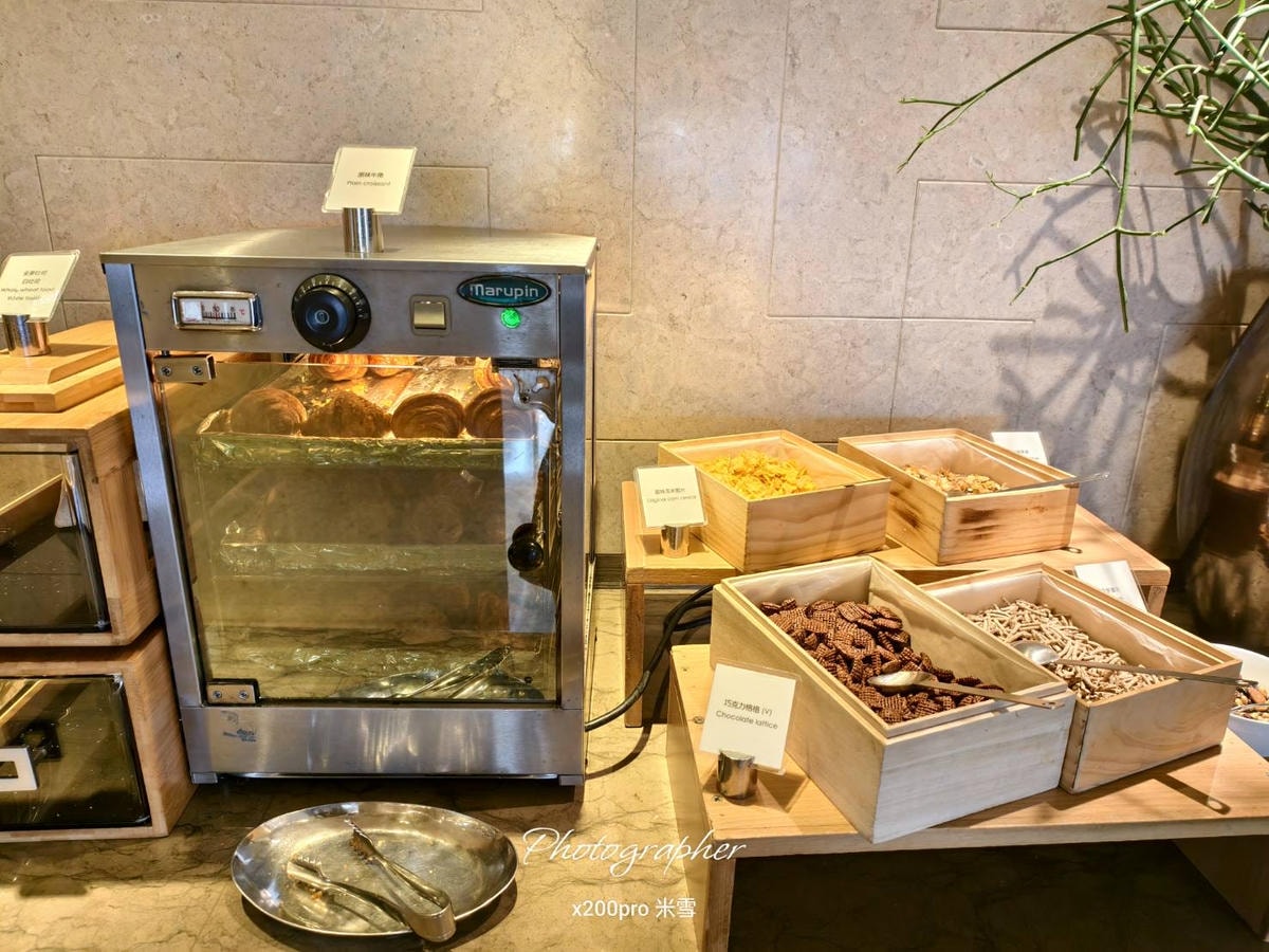 【台北君悅酒店】凱菲屋 Café，早餐竟然巧遇蜘蛛人Alex Honnold！