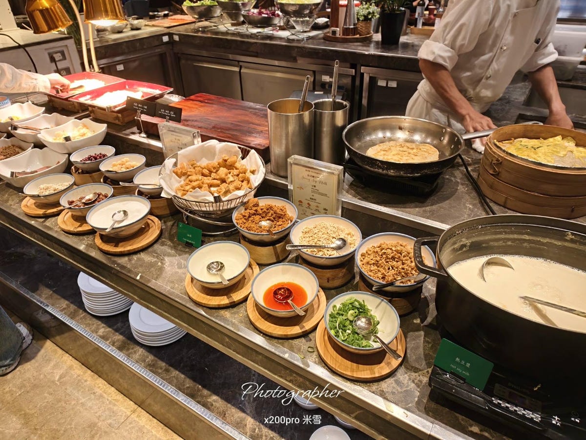 【台北君悅酒店】凱菲屋 Café，早餐竟然巧遇蜘蛛人Alex Honnold！