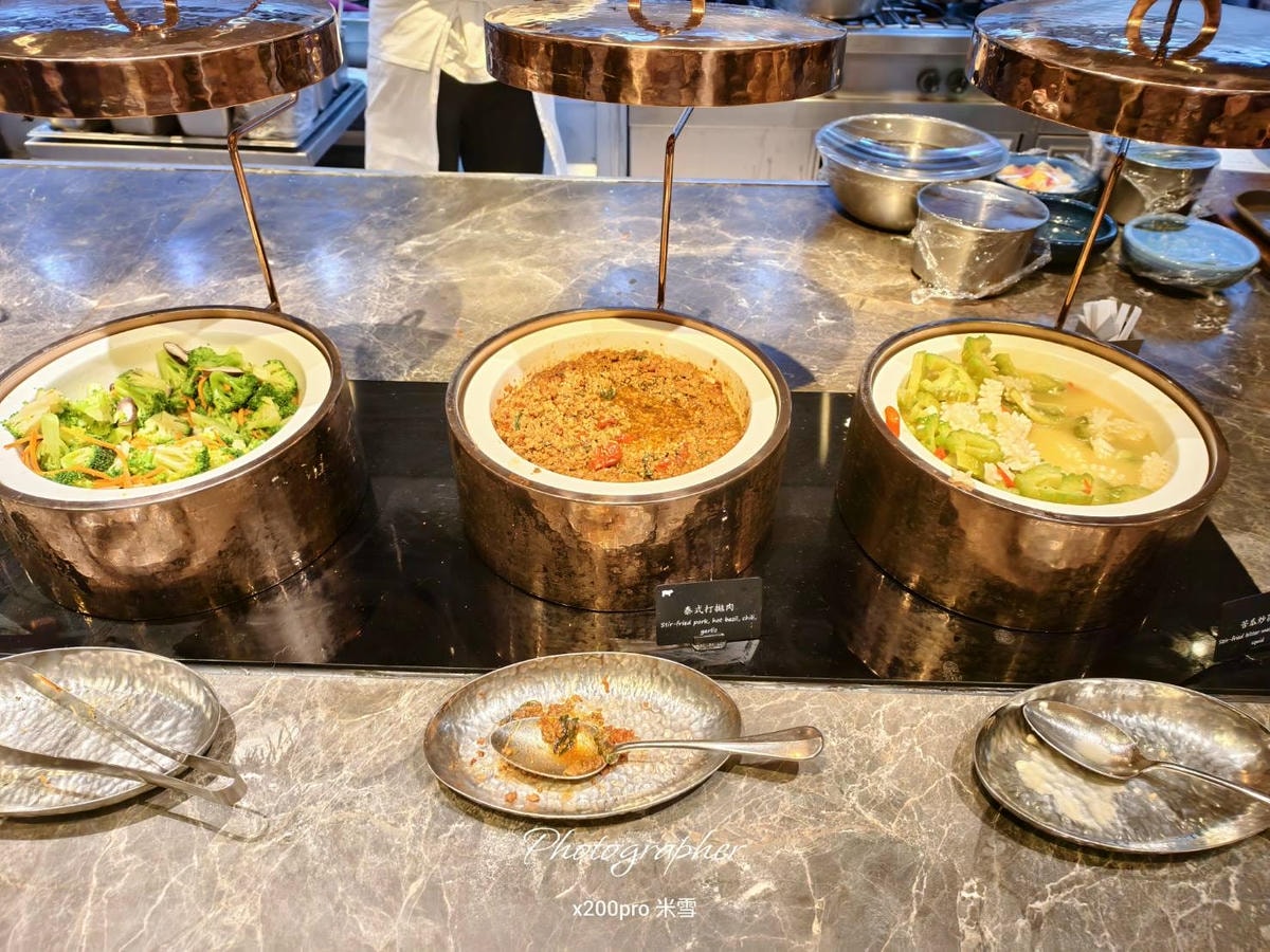【台北君悅酒店】凱菲屋 Café，早餐竟然巧遇蜘蛛人Alex Honnold！
