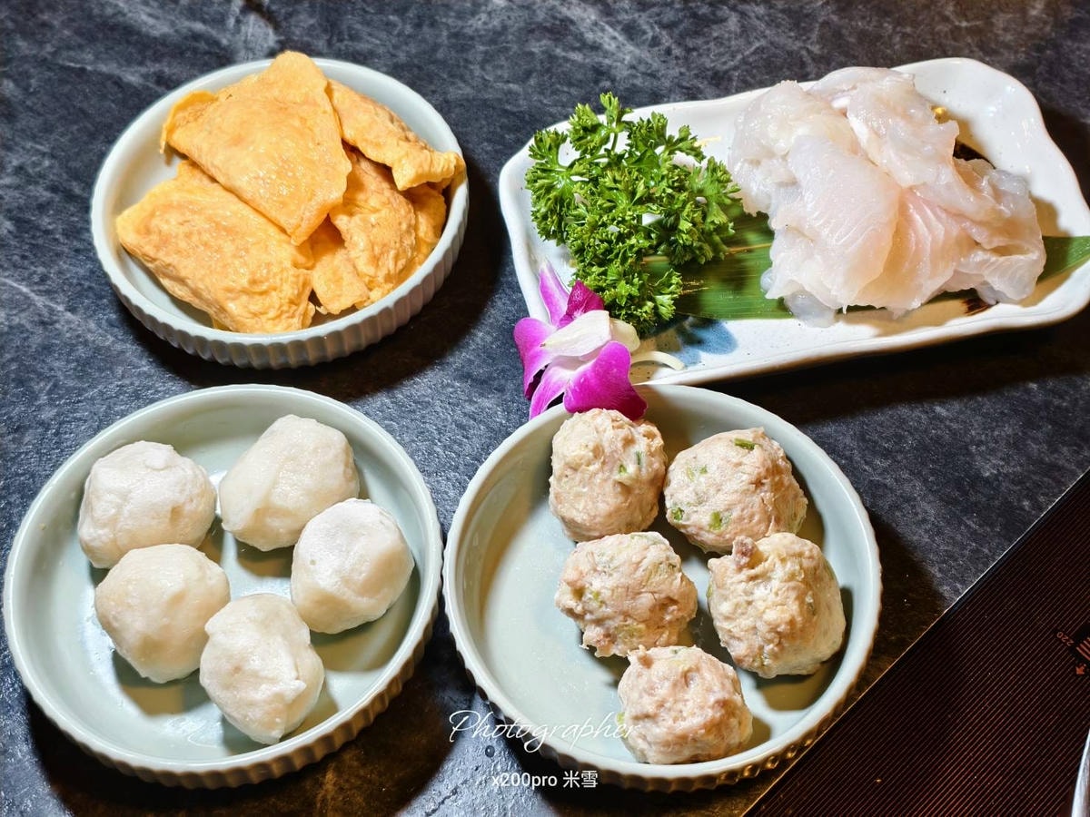 【黃仁勳美食地圖】老撈麻辣火鍋順天外科醫院，在充滿歷史大稻埕品嚐新派火鍋❤️