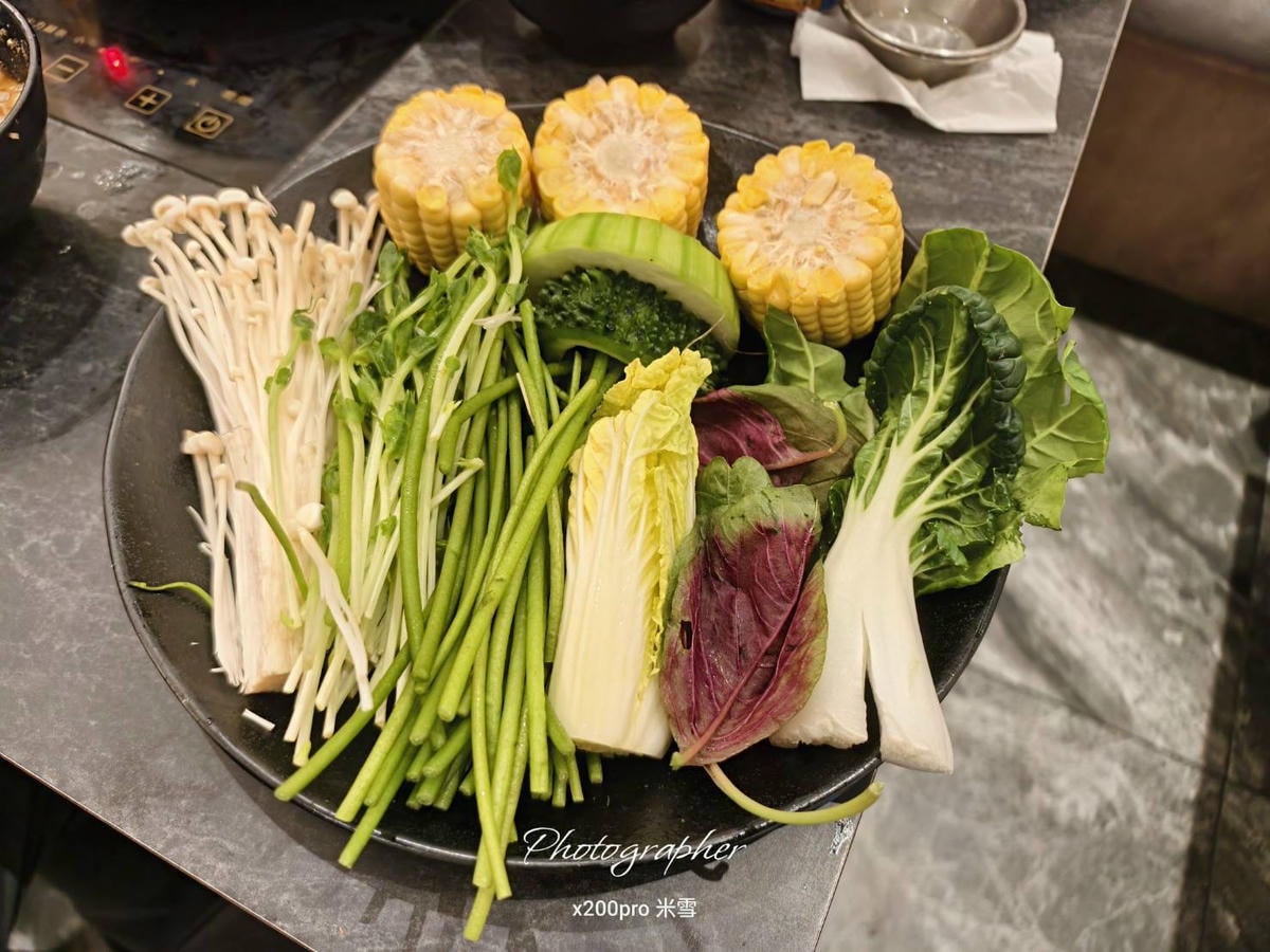 【桃園吃到飽】極千葉火鍋 文中店，全台唯一魔爪自由😎